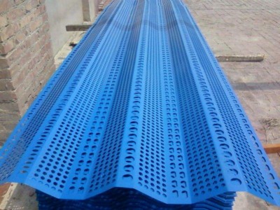 三峰防風(fēng)網(wǎng).jpg 三峰防風(fēng)網(wǎng).jpg